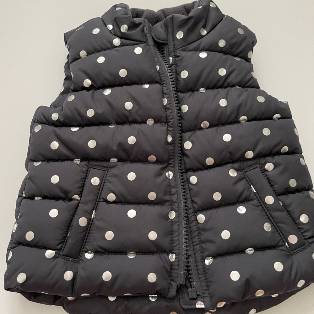 Baby Girl Old Navy Gray Puffer Vest w/ Silver Polka Dots 12-18 mo.